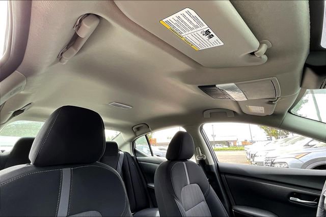 Used 2025 Nissan Sentra SV w/ All-Weather Package image 23