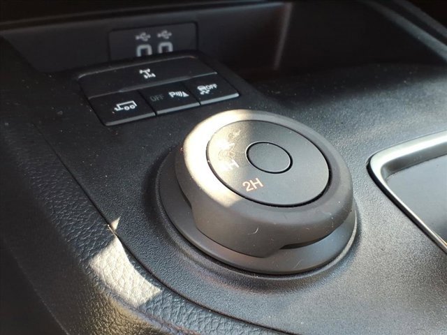 Used 2023 Ford Ranger Lariat w/ Technology Package image 16