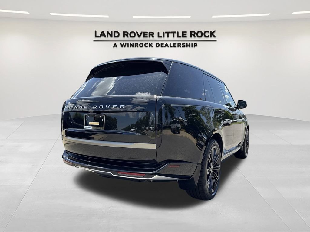 New 2025 Land Rover Range Rover SE image 2