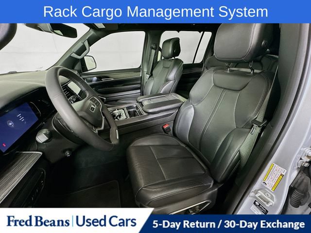 Used 2023 Jeep Wagoneer L Series III w/ Premium Group I AWD/4WD image 29