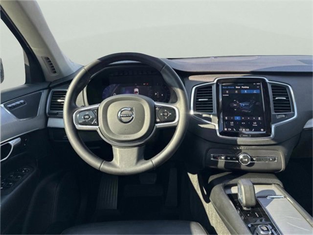 Used 2023 Volvo XC90 B5 Core image 20