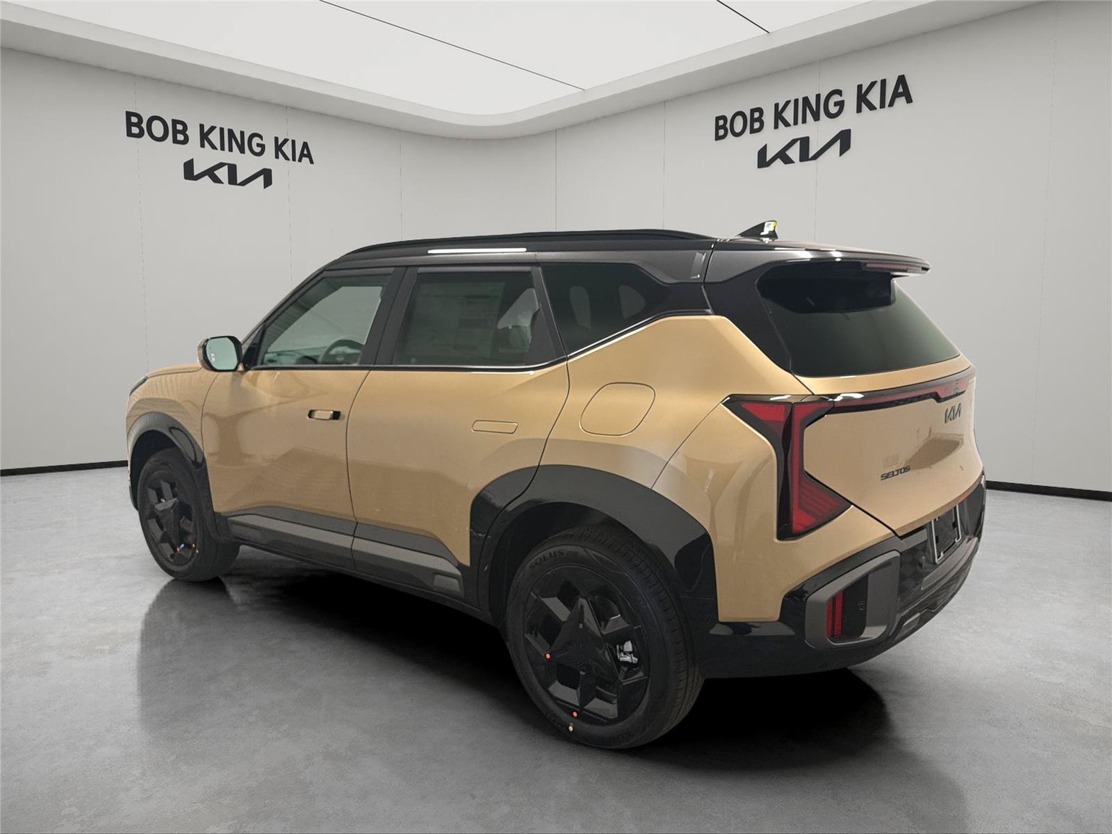 New 2027 Kia Seltos X-Line S AWD/4WD image 3