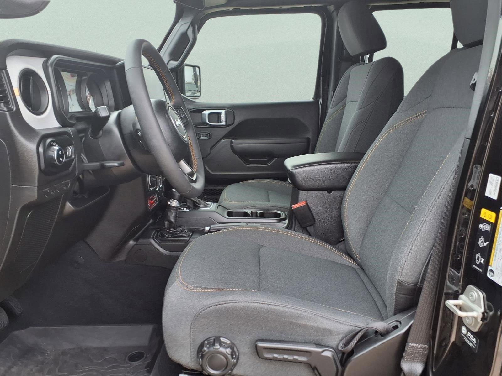 Used 2024 Jeep Gladiator Sport AWD/4WD image 11