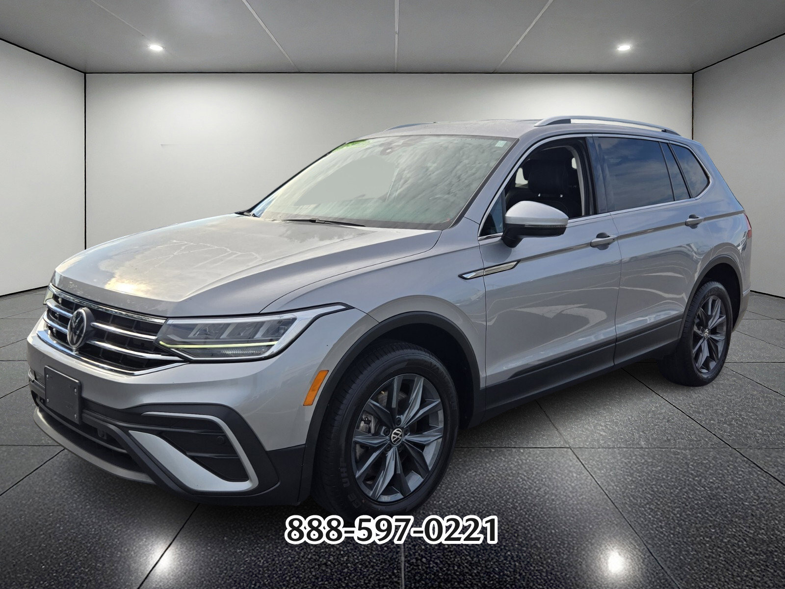 Used 2022 Volkswagen Tiguan SE image 7