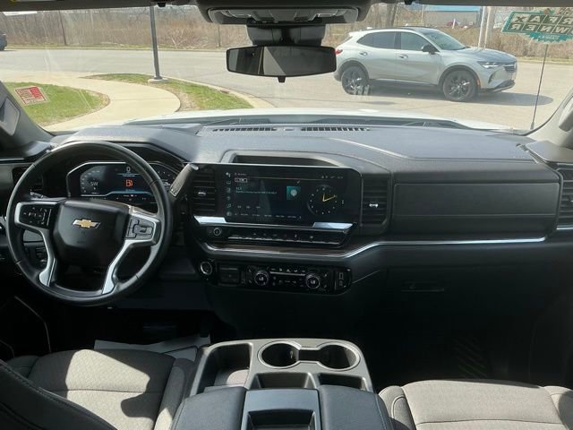 Used 2025 Chevrolet Silverado 1500 LT image 17