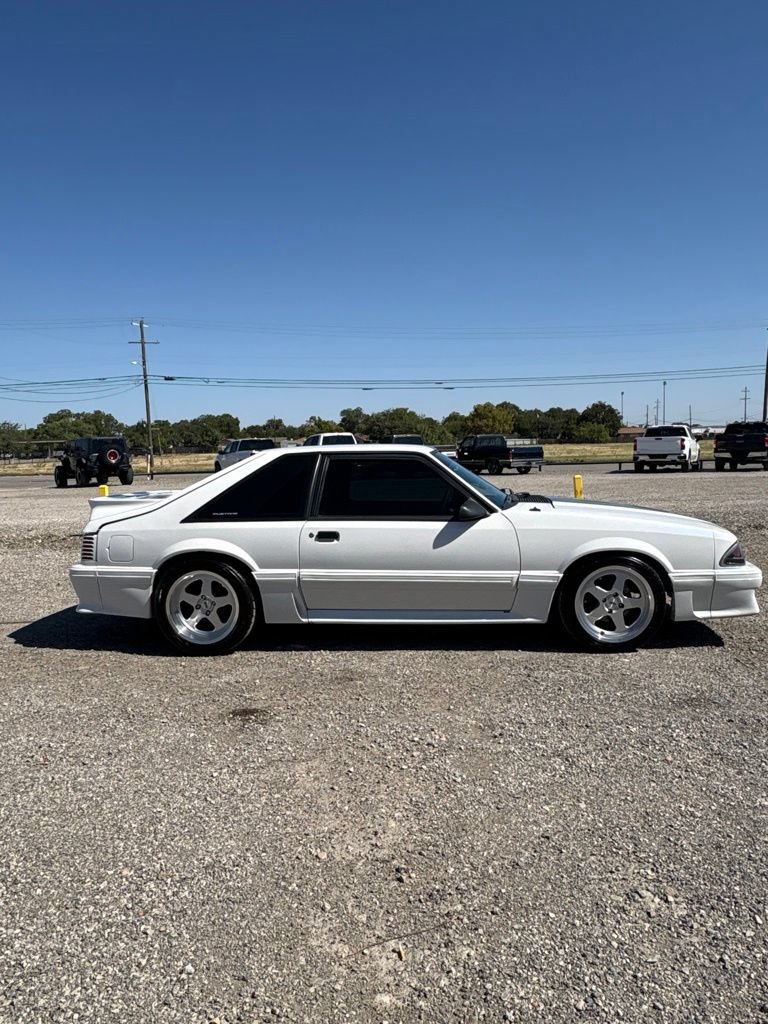 Used 1990 Ford Mustang GT RWD image 2