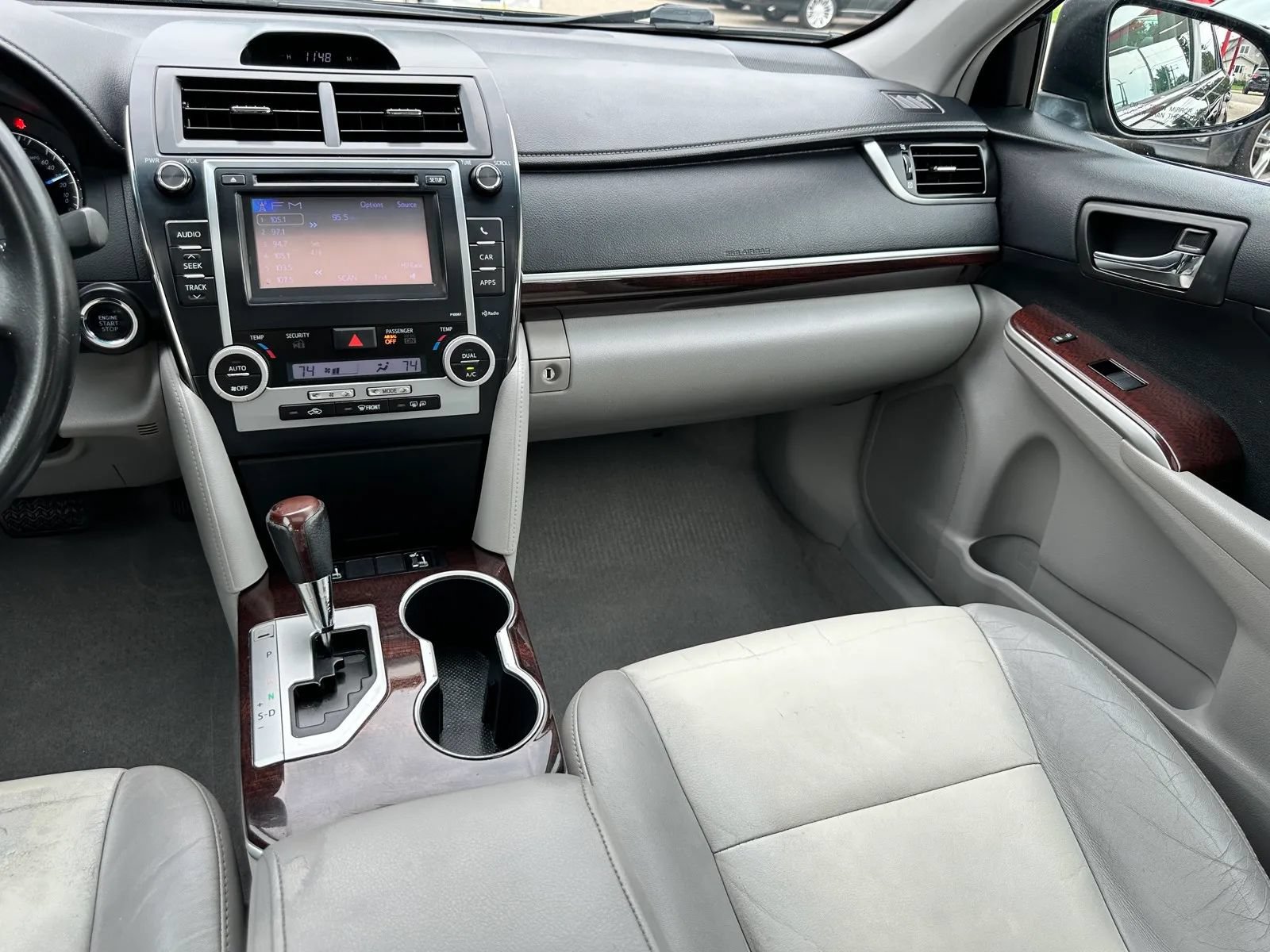Used 2013 Toyota Camry XLE w/ Leather Pkg FWD image 13