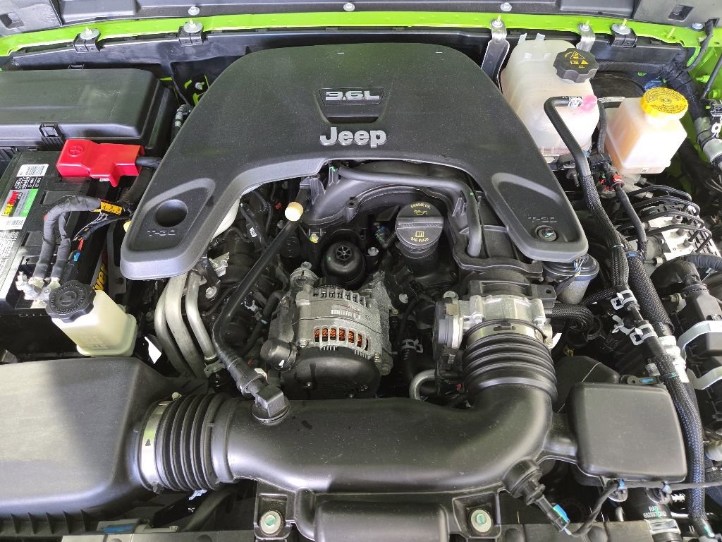 Used 2021 Jeep Gladiator Overland w/ Uconnect 4C Nav & Sound Group AWD/4WD image 43