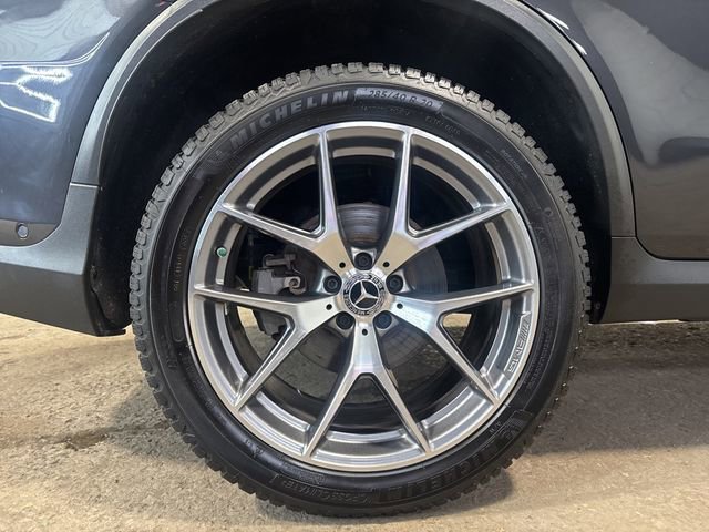Used 2022 Mercedes-Benz GLC 300 4MATIC image 11