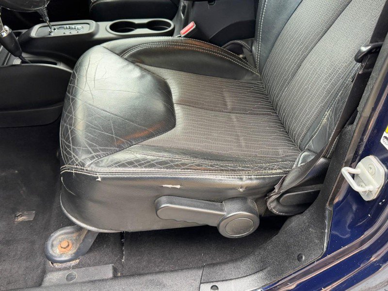 Used 2013 Jeep Wrangler Unlimited Sport image 23