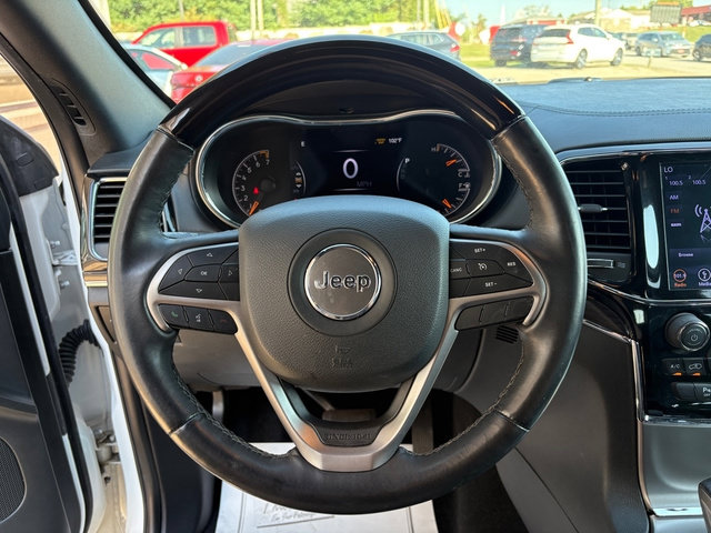 Used 2019 Jeep Grand Cherokee Overland AWD/4WD image 24