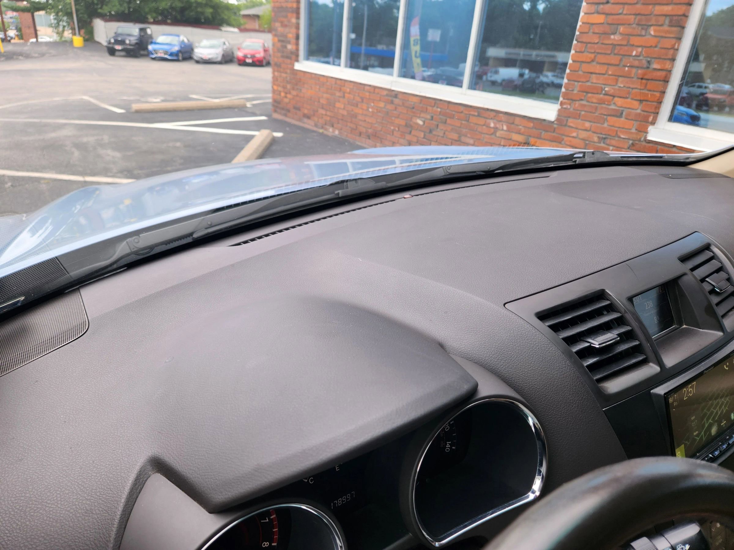 Used 2010 Toyota Highlander Limited image 92