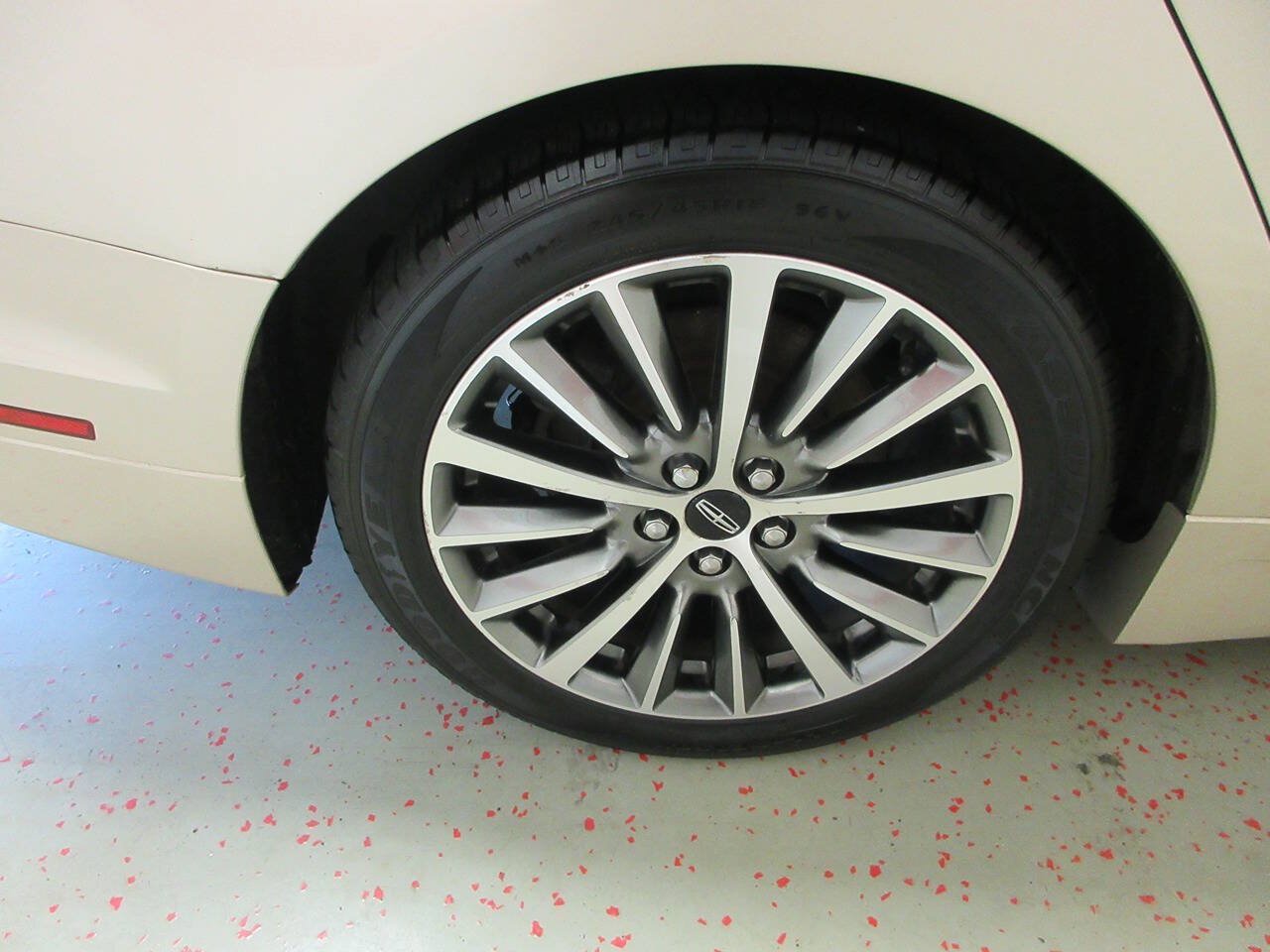 Used 2017 Lincoln MKZ Select AWD/4WD image 15