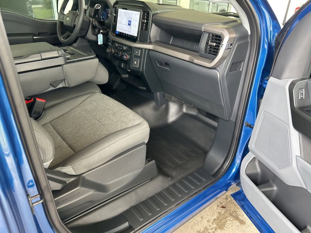 Used 2025 Ford F150 XL w/ Equipment Group 103A High AWD/4WD image 28
