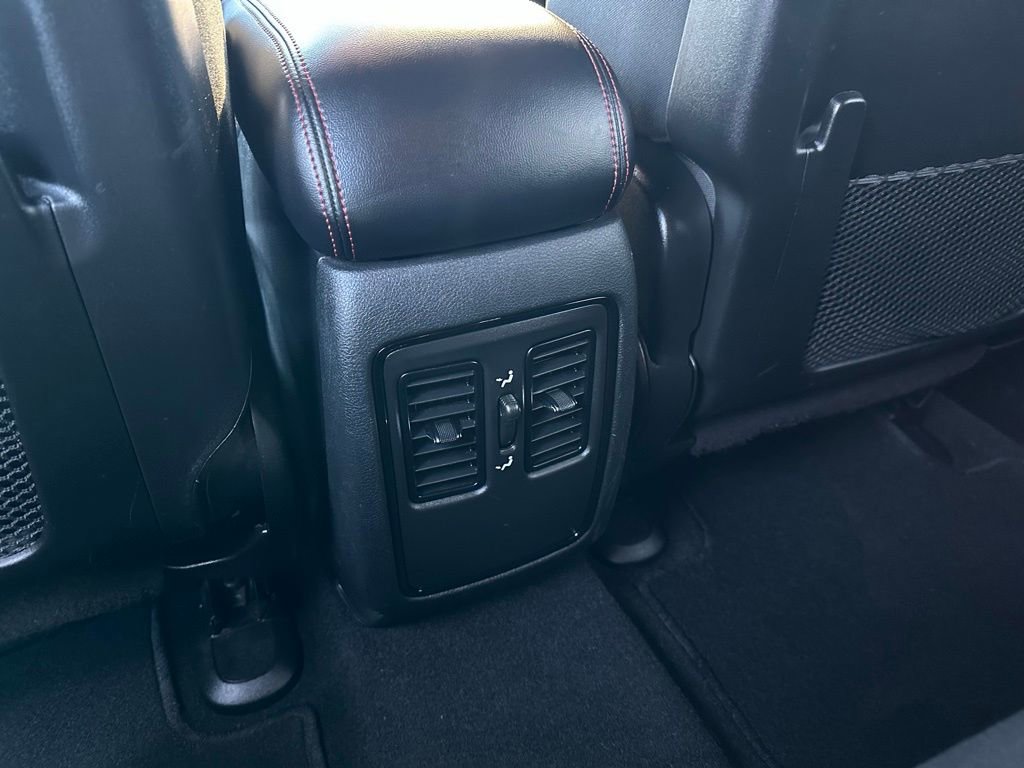 Used 2023 Dodge Durango GT image 22