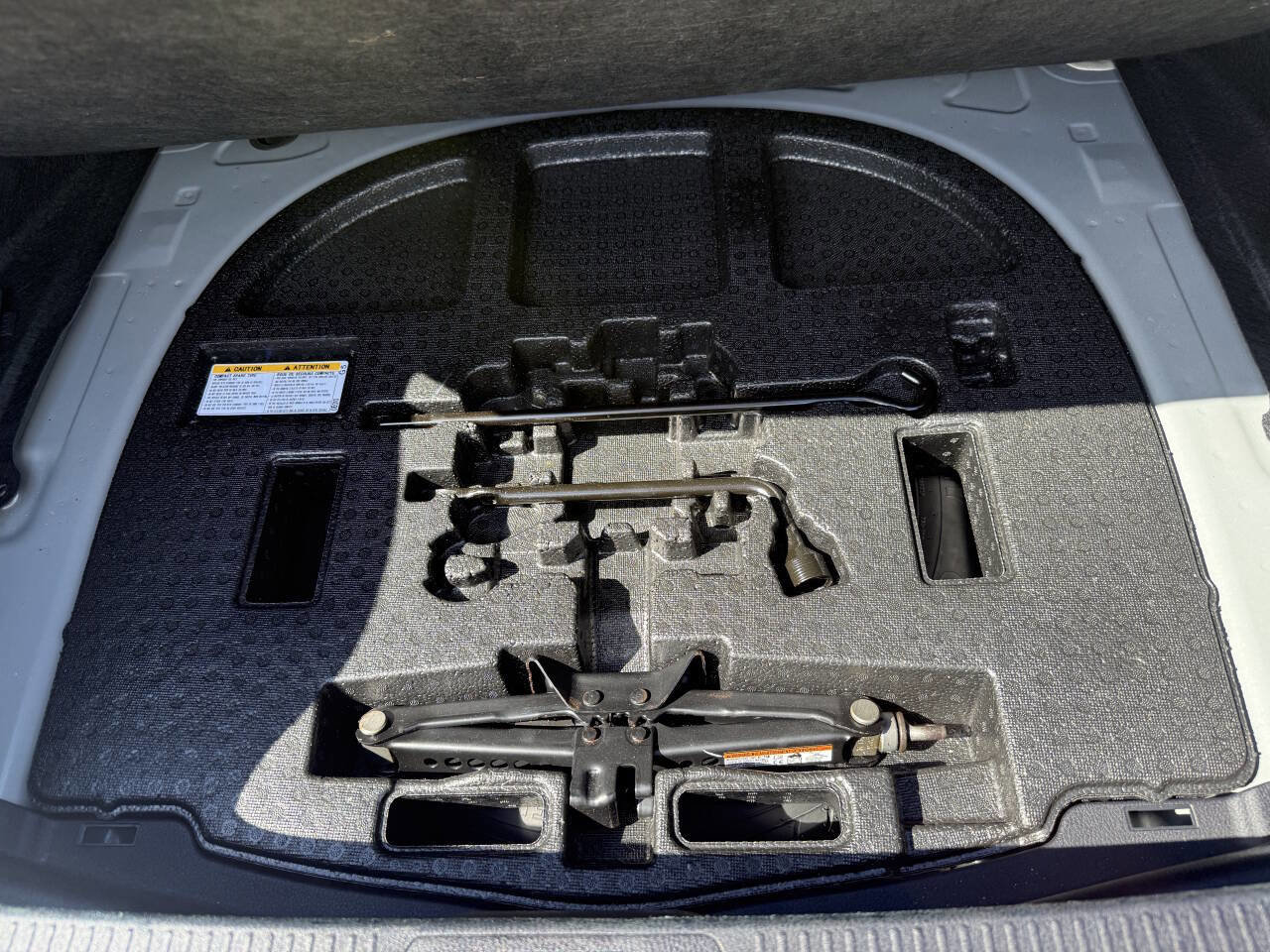 Used 2023 Toyota Camry XSE image 31