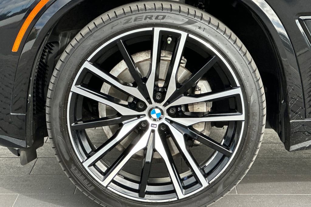 Used 2019 BMW X5 xDrive40i w/ M Sport Package image 33