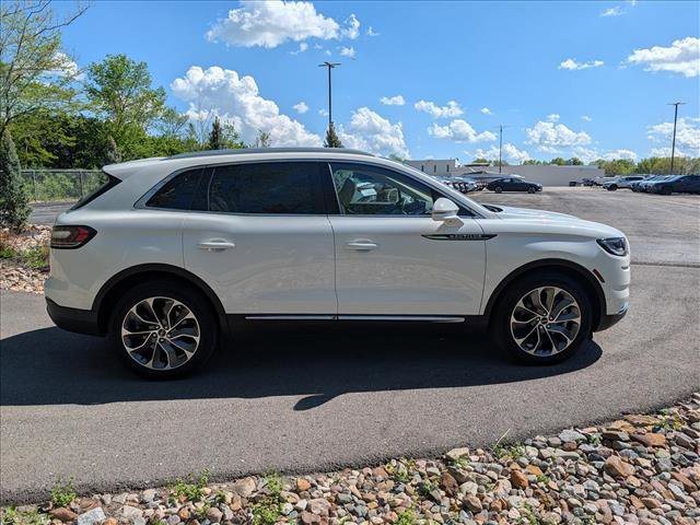 Used 2022 Lincoln Nautilus Reserve w/ Equipment Group 201A AWD/4WD image 6