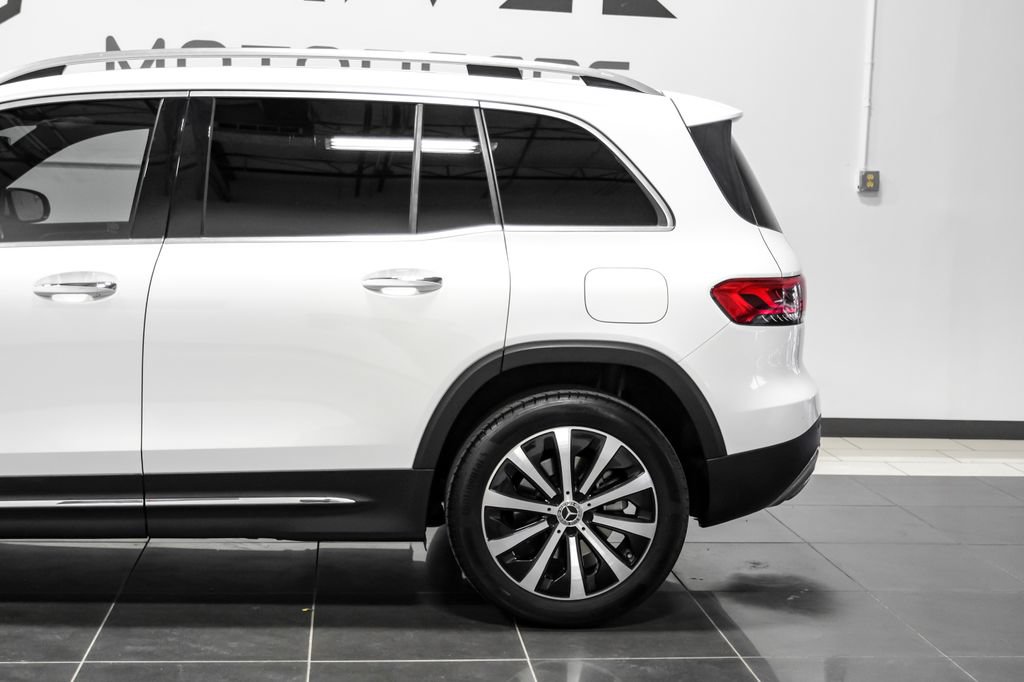 Used 2021 Mercedes-Benz GLB 250 w/ Premium Package image 14