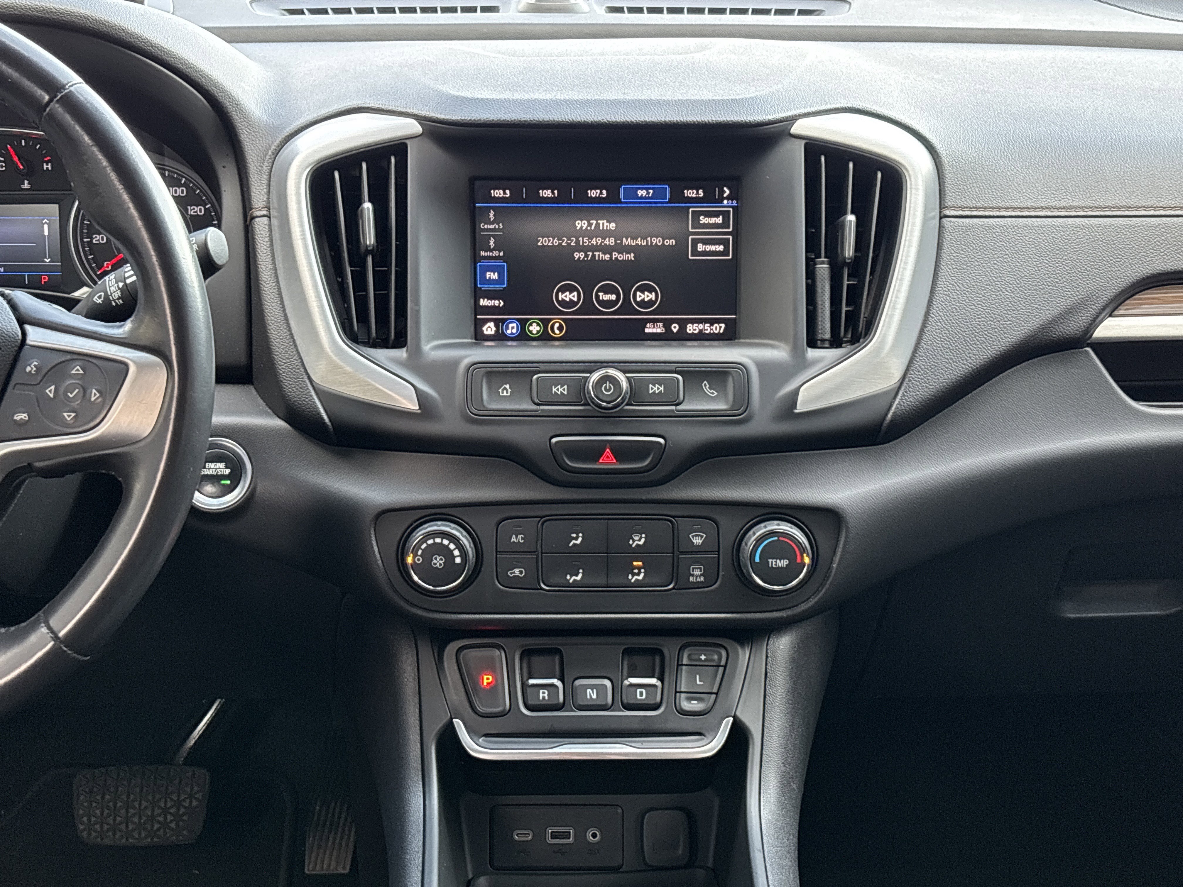 Used 2021 GMC Terrain SLE w/ Elevation Edition image 24