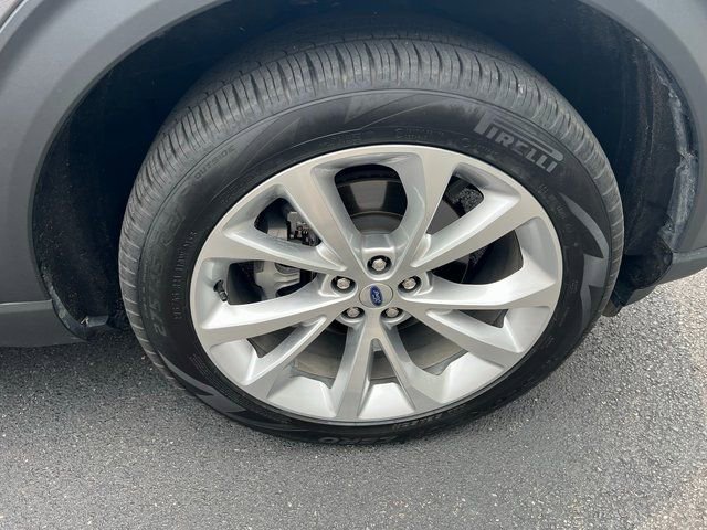 Used 2023 Ford Explorer Platinum w/ Equipment Group 601A image 12