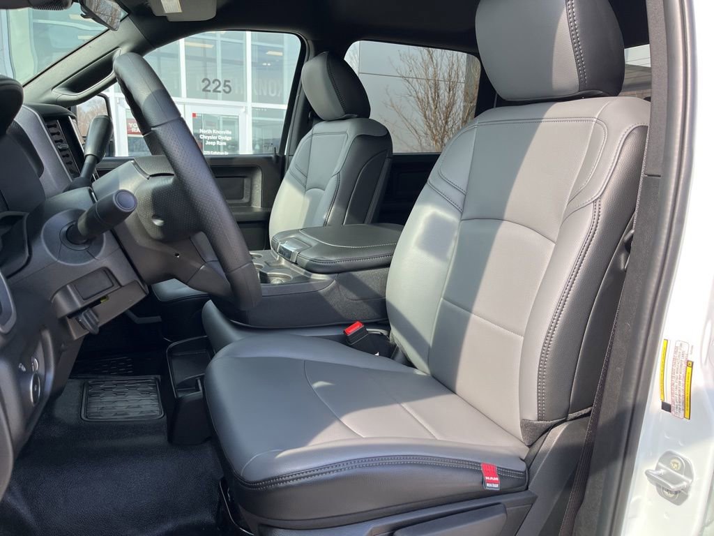 New 2026 RAM 5500 Tradesman AWD/4WD image 4