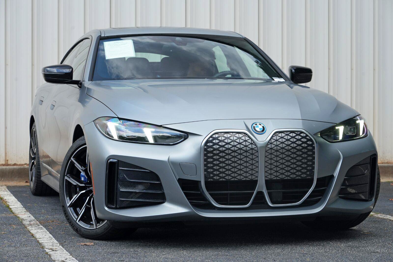 Used 2025 BMW i4 eDrive40 w/ M Sport Package RWD image 2