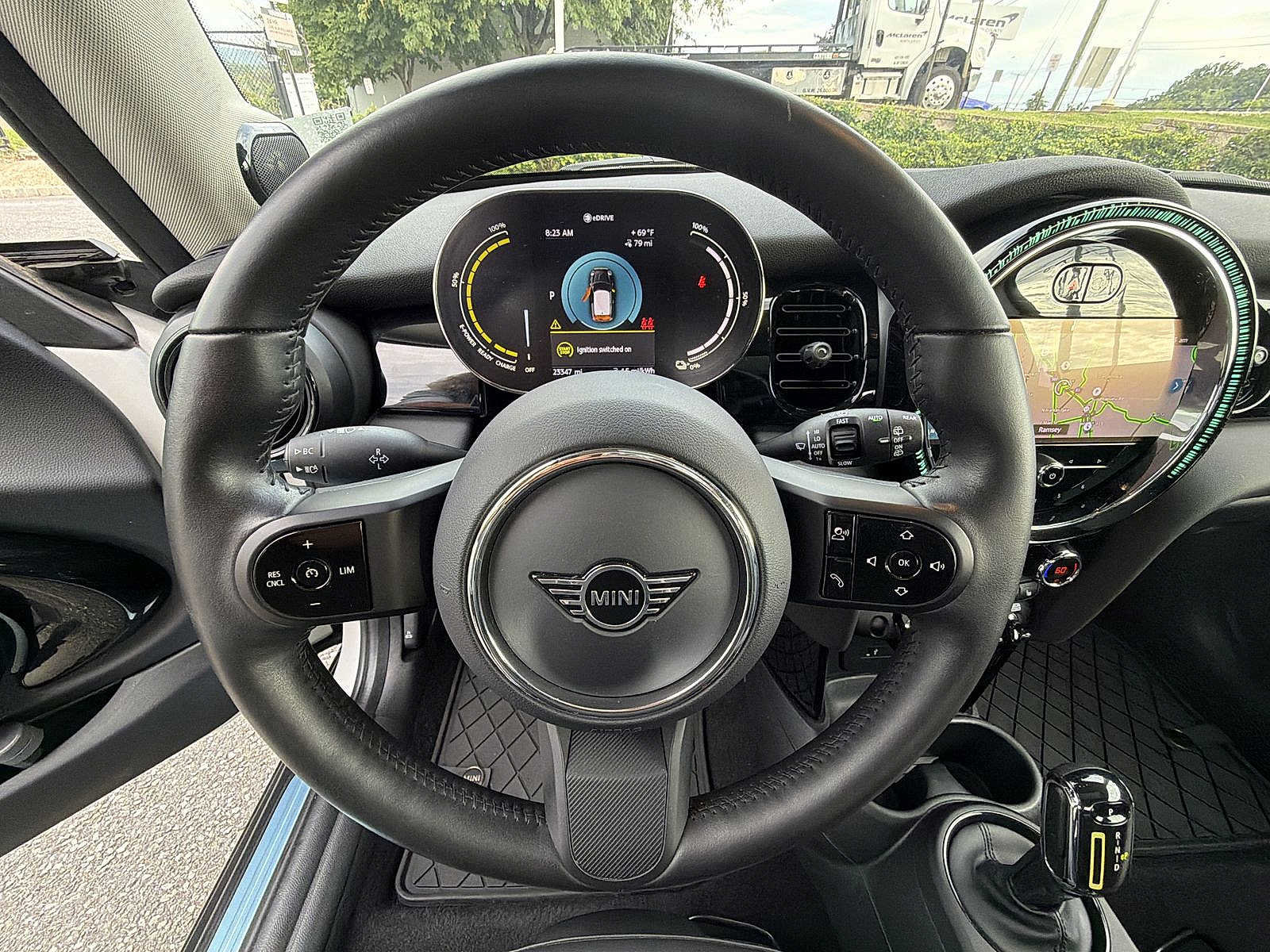 Used 2024 MINI Cooper SE FWD image 23