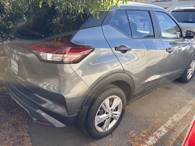 Used 2024 Nissan Kicks S image 3