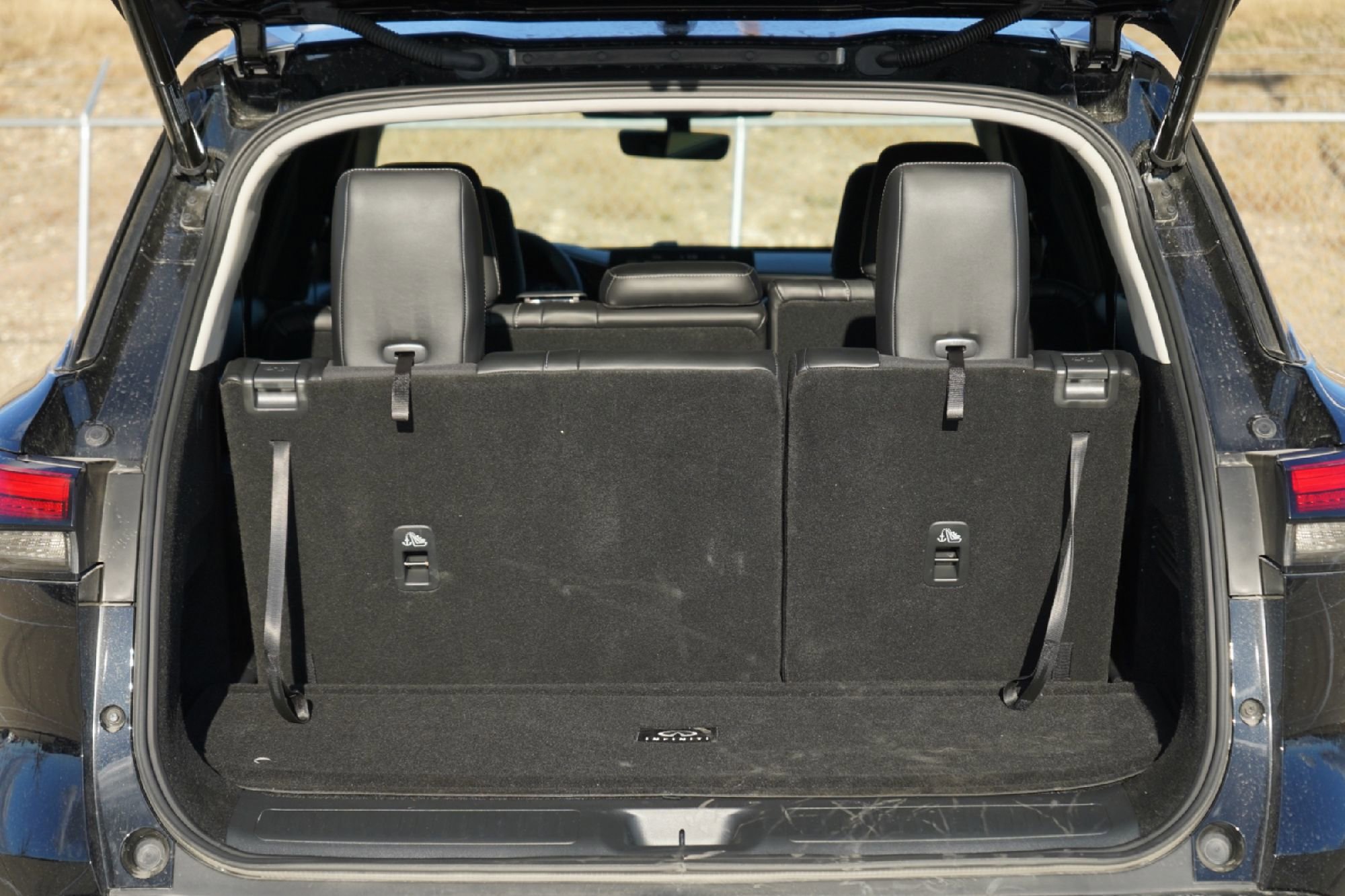 Certified 2025 INFINITI QX60 Luxe w/ Cargo Package image 28