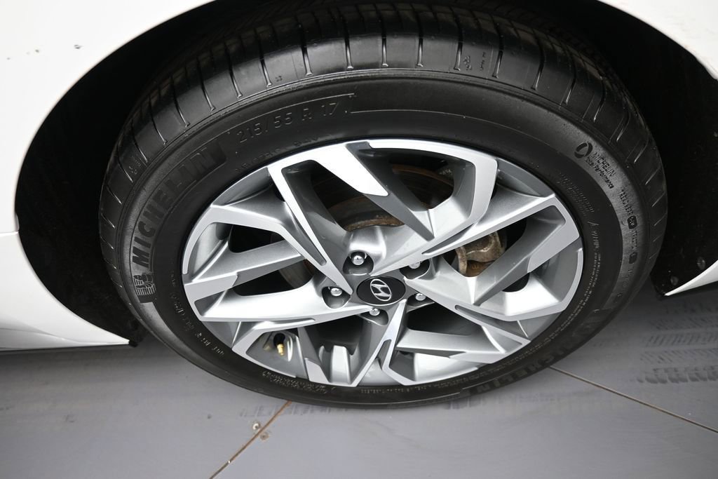Certified 2023 Hyundai Sonata SEL FWD image 15