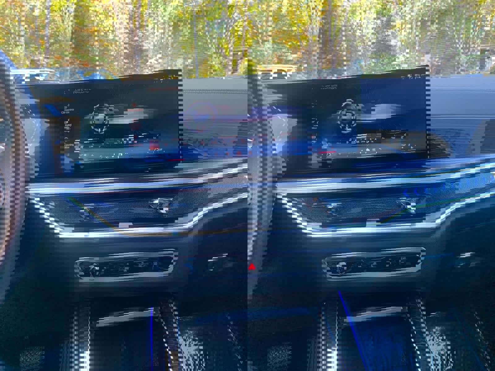 Used 2025 BMW X5 xDrive50e image 27