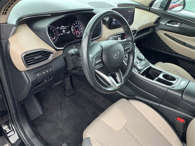 Used 2023 Hyundai Santa Fe SEL w/ Winter Weather Package image 17