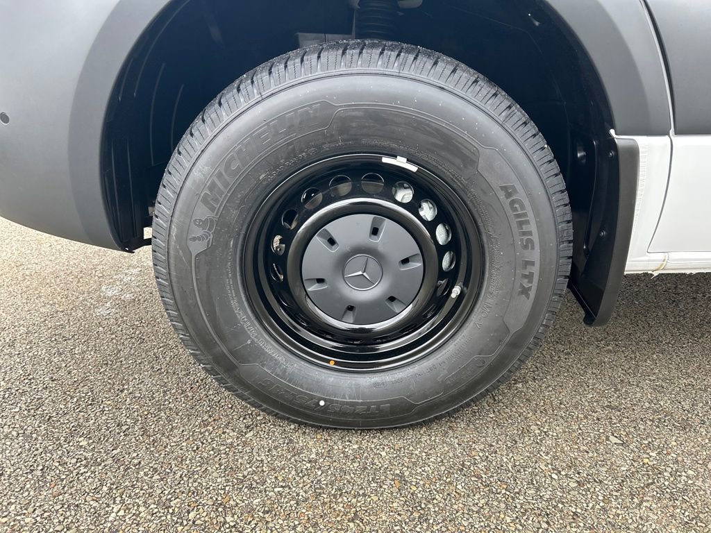 New 2026 Mercedes-Benz Sprinter 2500 image 24