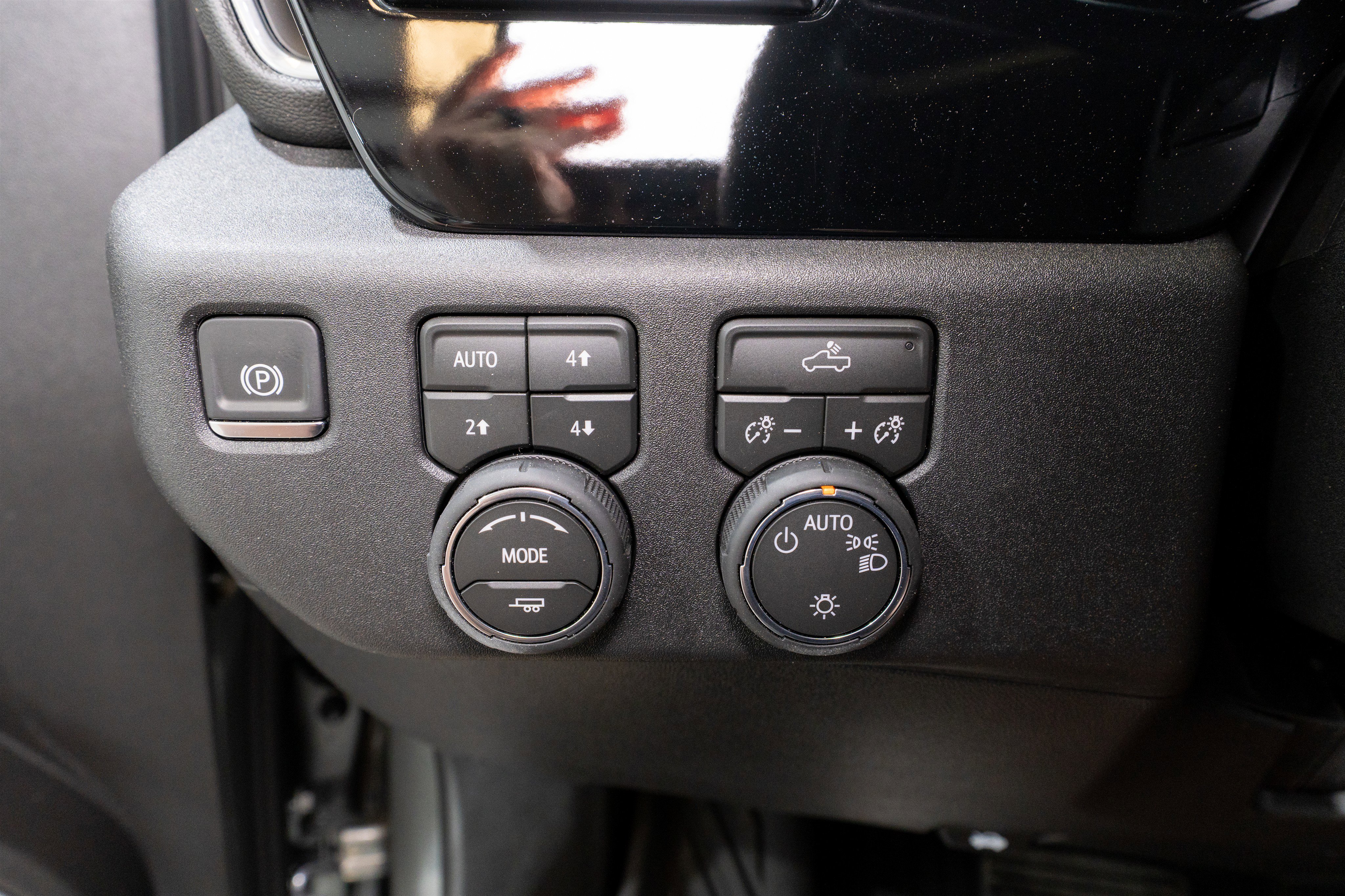 Used 2026 Chevrolet Silverado 1500 LT w/ Z71 Off-Road Package AWD/4WD image 29