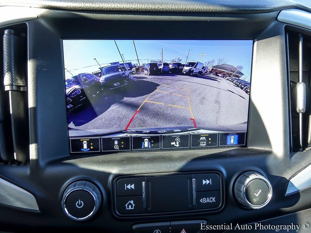 Used 2024 GMC Terrain SLT w/ Tech Package image 19
