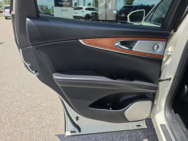 Used 2016 Lincoln MKX Black Label w/ Technology Package FWD image 12