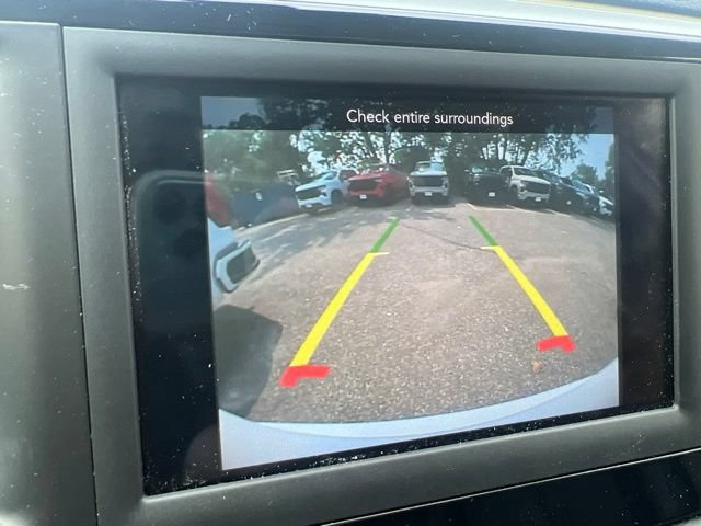 Used 2018 Chrysler Pacifica Touring-L FWD image 13