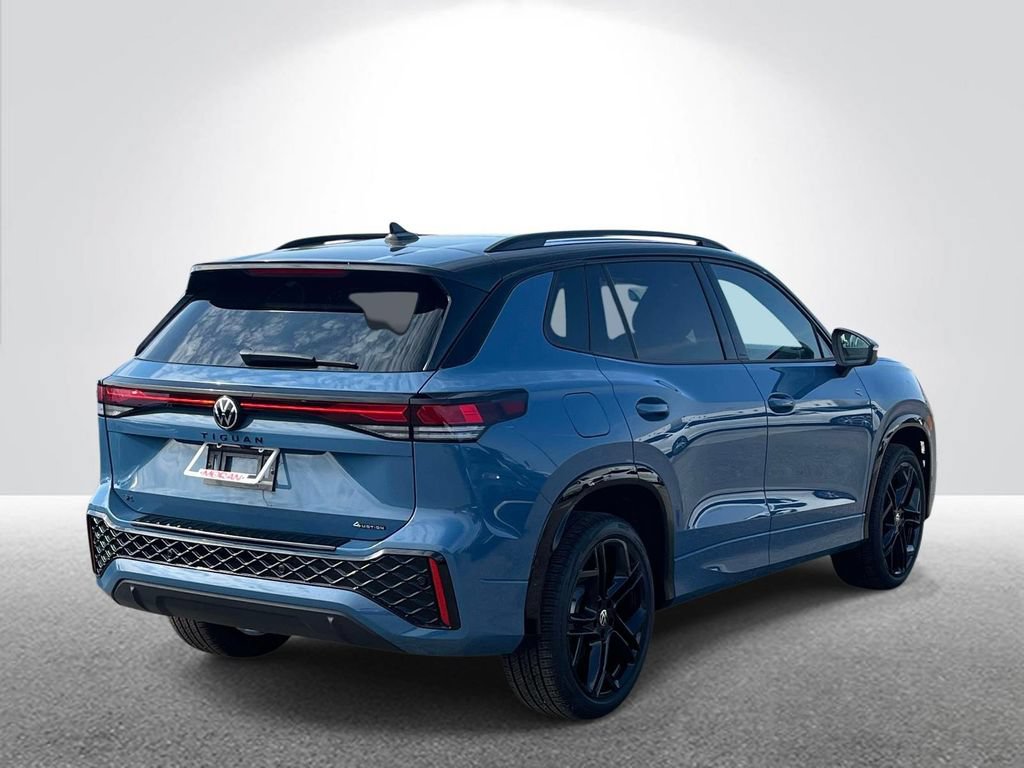New 2026 Volkswagen Tiguan SE R-Line AWD/4WD image 4