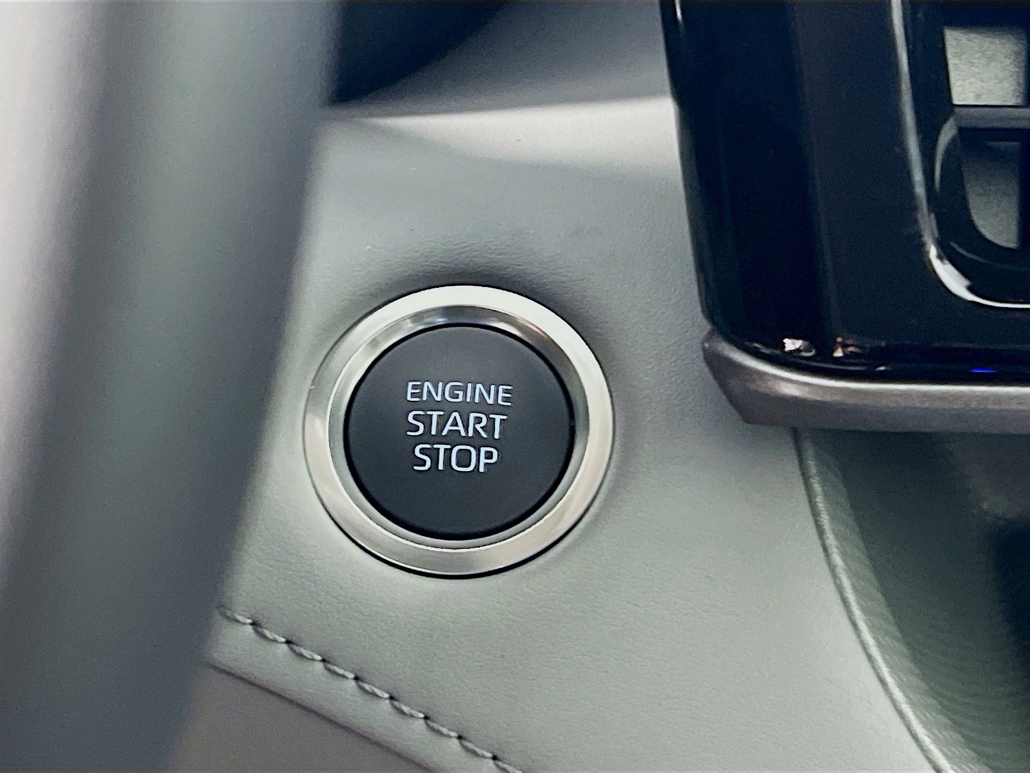 Used 2025 Toyota Highlander XLE image 24