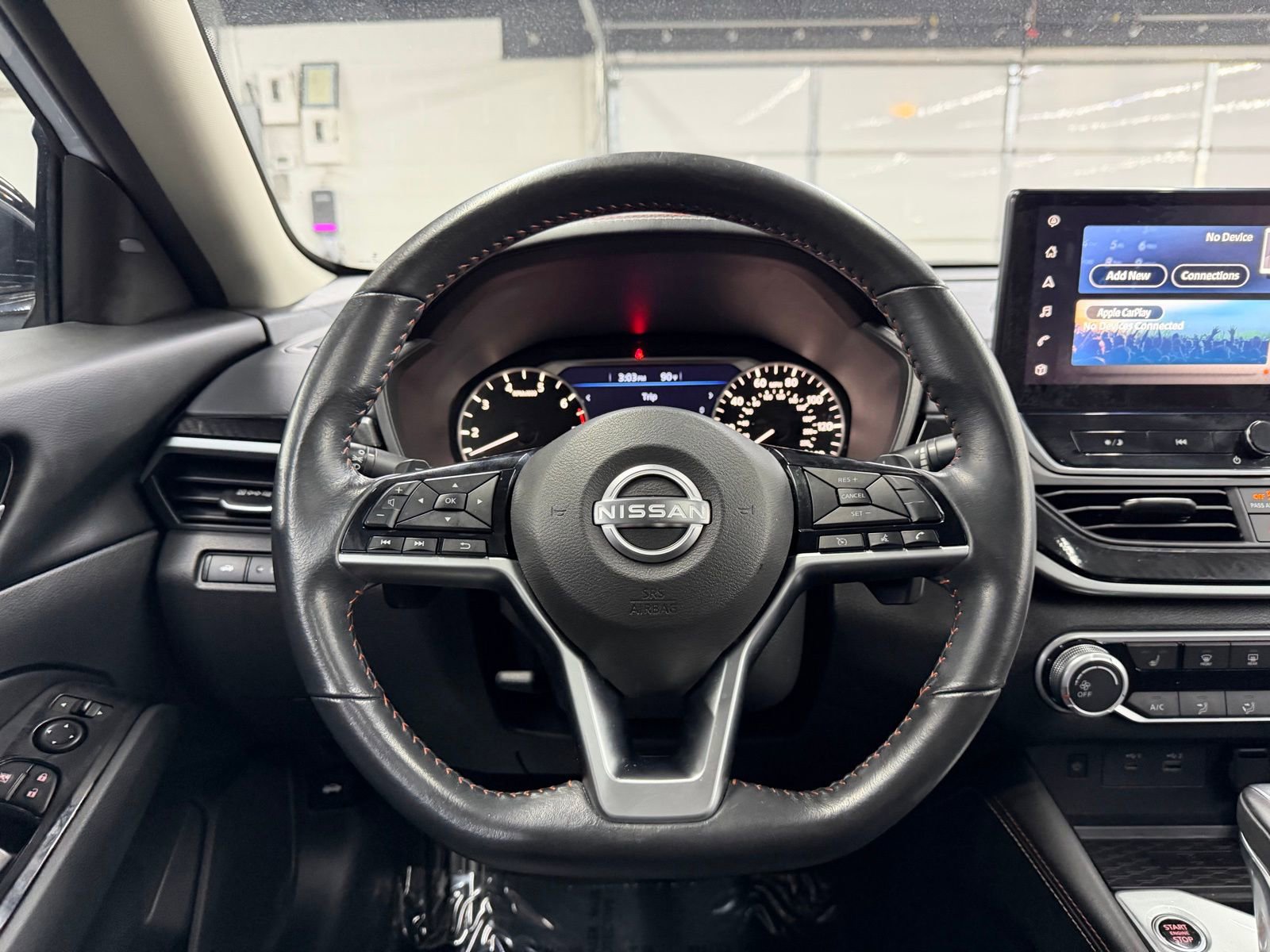 Used 2024 Nissan Altima 2.5 SR w/ SR Premium Package image 13