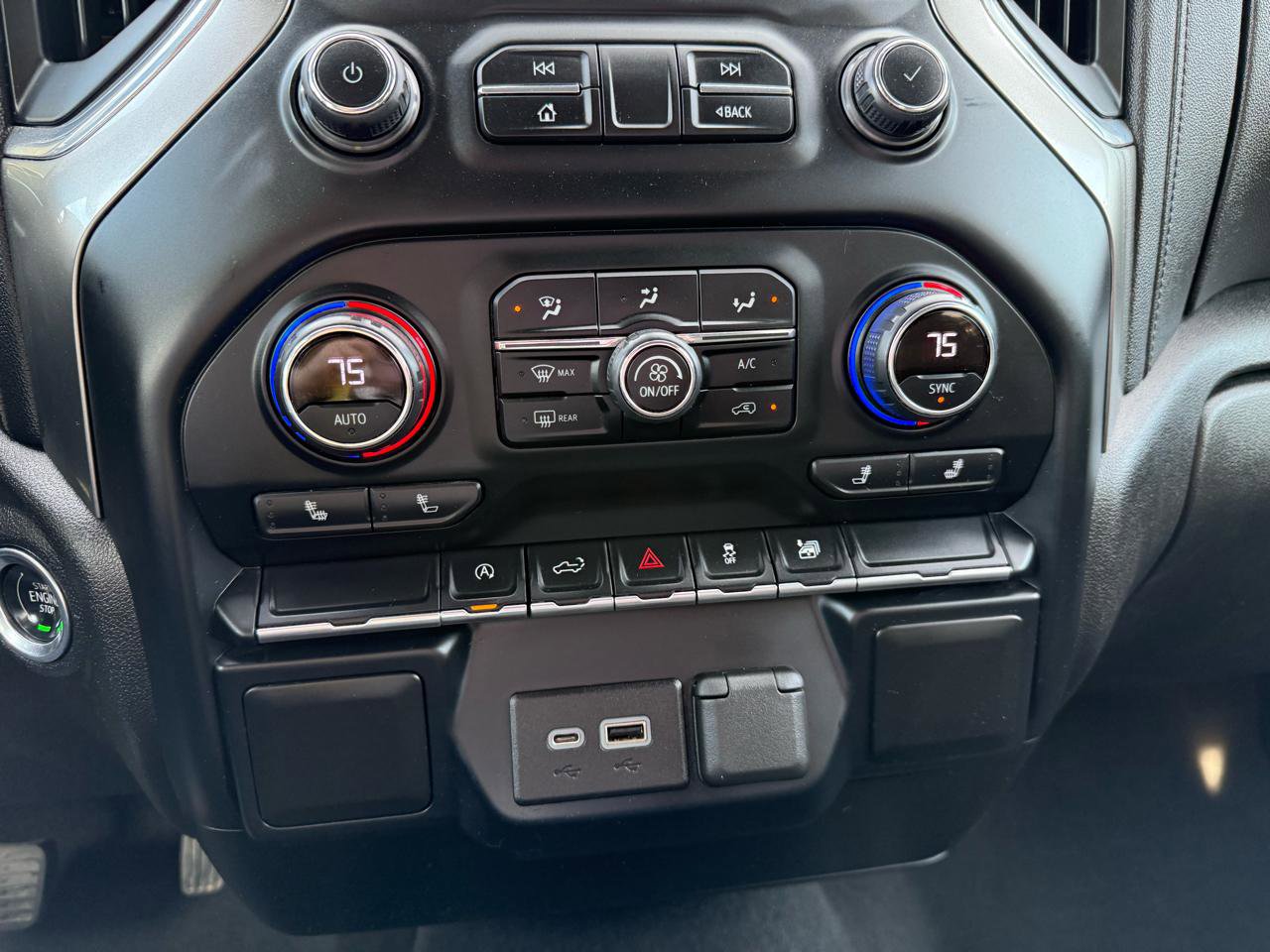 Used 2021 Chevrolet Silverado 1500 LT w/ Bed Protection Package AWD/4WD image 30