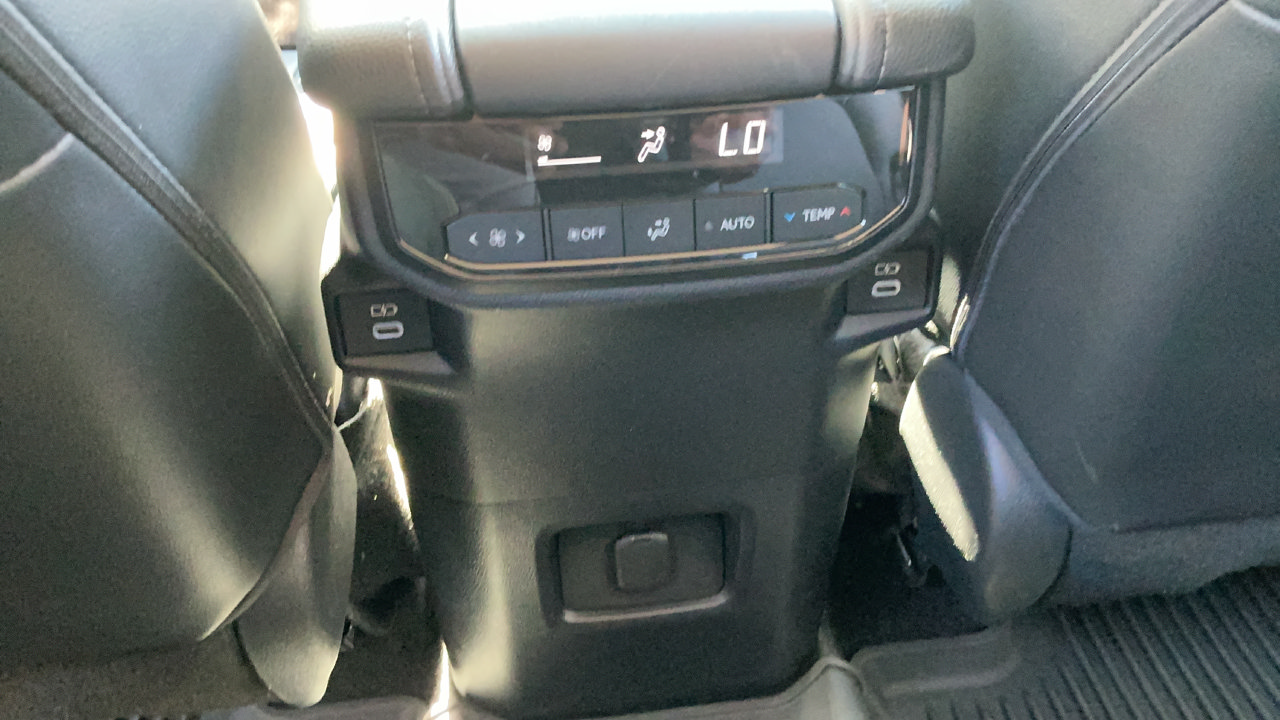 Used 2025 Toyota Grand Highlander FWD image 9