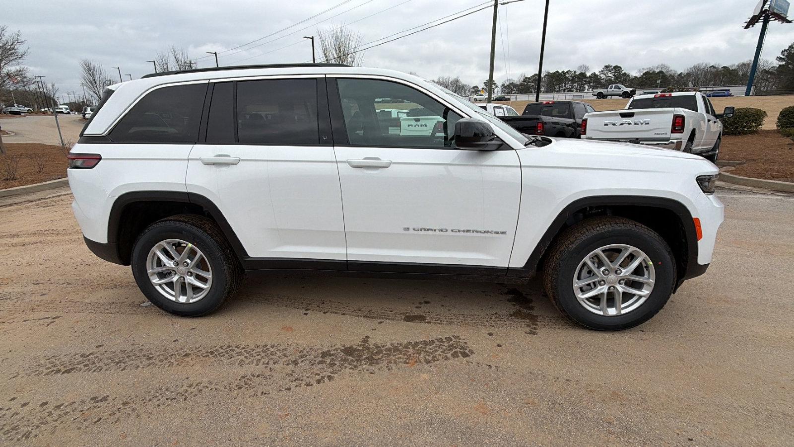New 2026 Jeep Grand Cherokee Laredo X image 7
