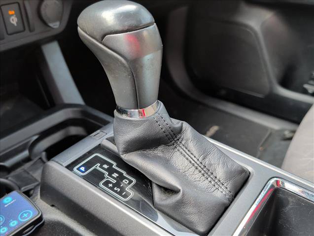 Used 2016 Toyota Tacoma TRD Off-Road w/ Premium & Technology Package AWD/4WD image 15