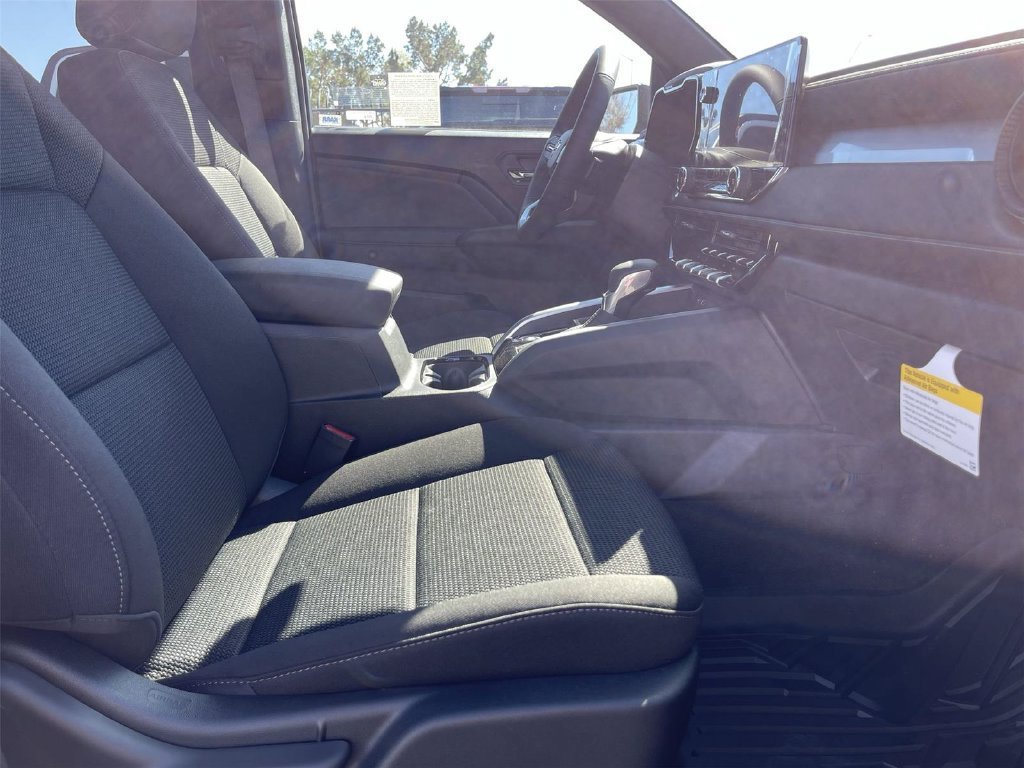 New 2026 Chevrolet Colorado LT RWD image 32