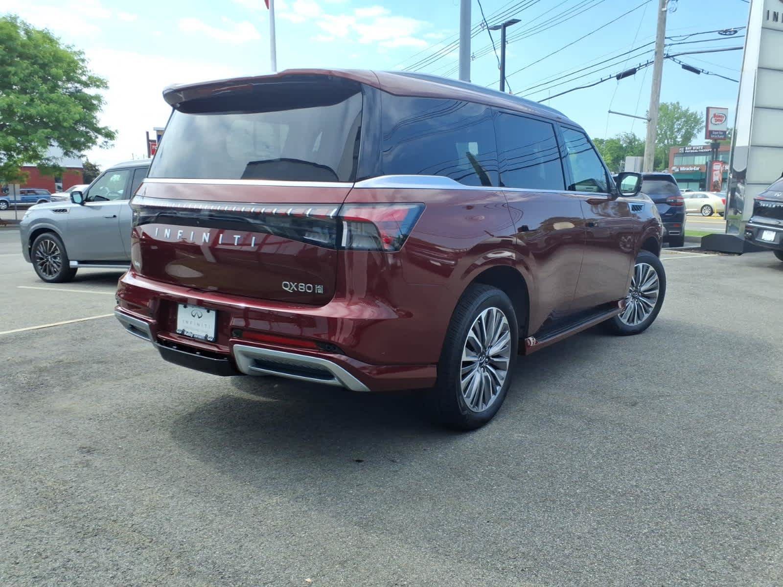 Certified 2025 INFINITI QX80 Sensory AWD/4WD image 5