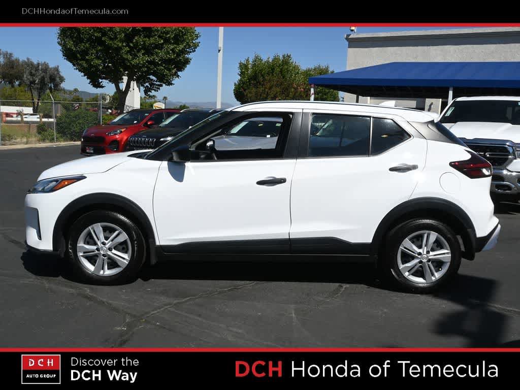 Used 2024 Nissan Kicks S FWD image 4