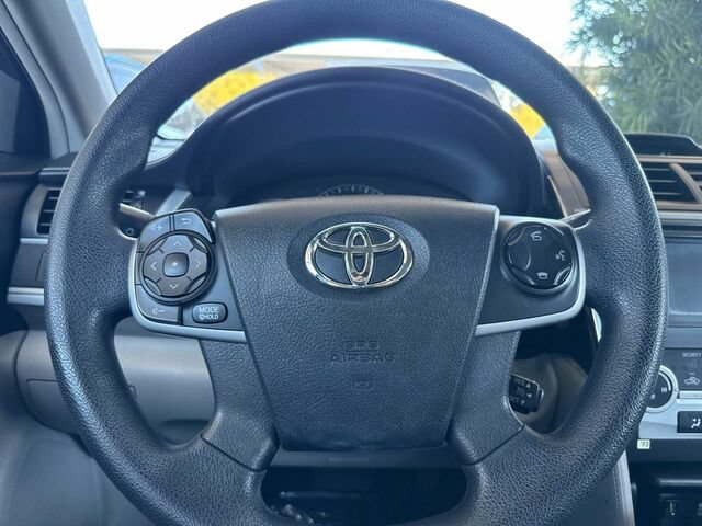 Used 2014 Toyota Camry LE FWD image 23