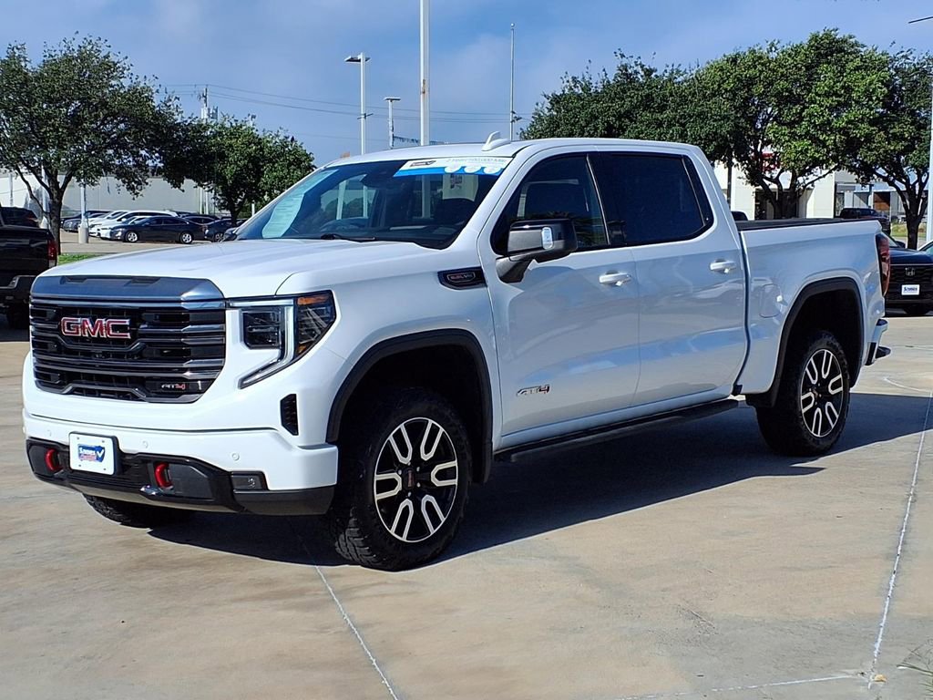 Used 2024 GMC Sierra 1500 AT4 w/ Technology Package AWD/4WD image 3